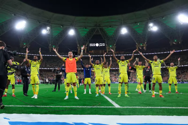 الأهلي يواجه النصر في نهائي كأس السوبر السعودي: تفاصيل الموعد المرتقب