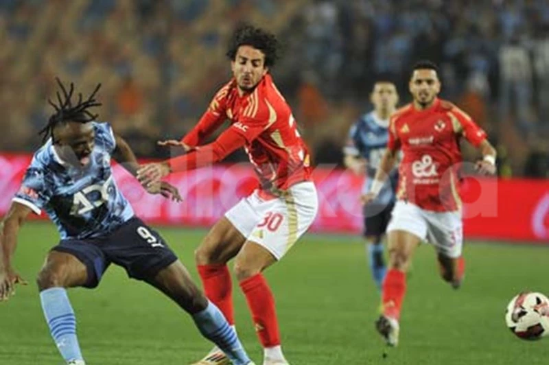 تغطية حصرية: تفاصيل مباراة الأهلي وبيراميدز وسحب أرض الزمالك في 6 أكتوبر وعودة فتوح