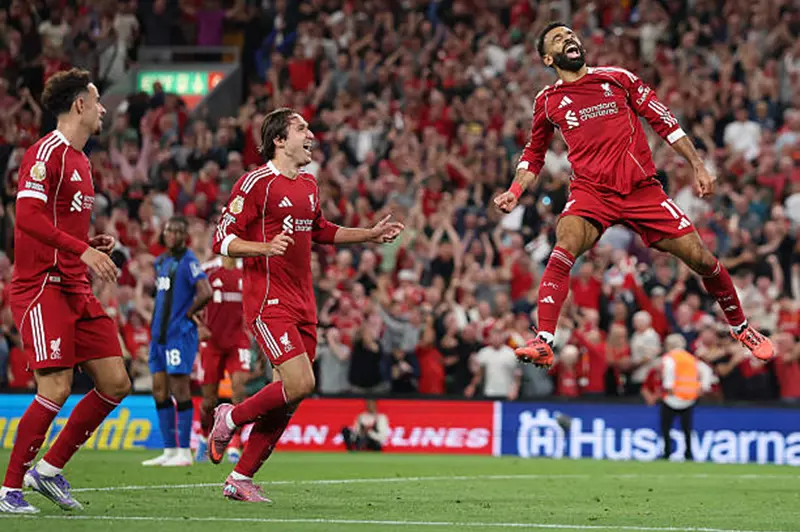 غياب صلاح يثير الجدل: 12 هدفاً تتنافس على لقب الأفضل في الجولة الافتتاحية للدوري الإنجليزي